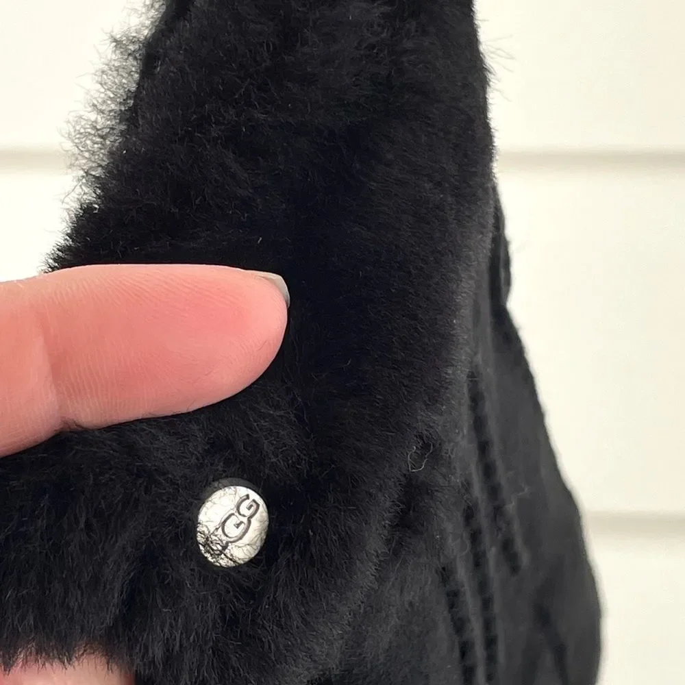 UGG Classic Tasman Shearling Gloves In Black New With Tags Size Small